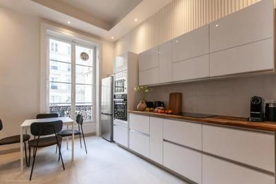 Appartement - 182 m² - 6 pièces