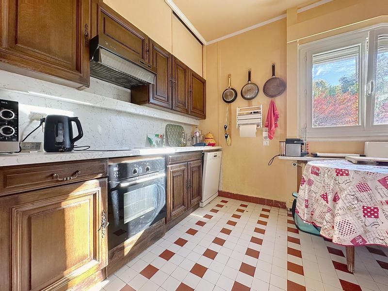 Maison - 297 m² - 11 pièces