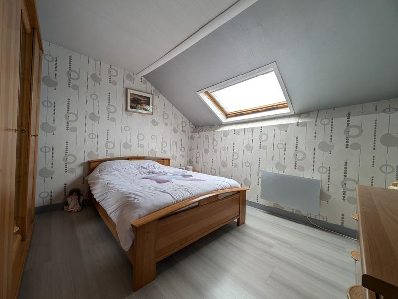 Maison - 95 m² - 5 pièces