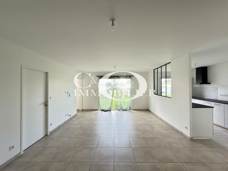 Maison - 97 m² - 5 pièces