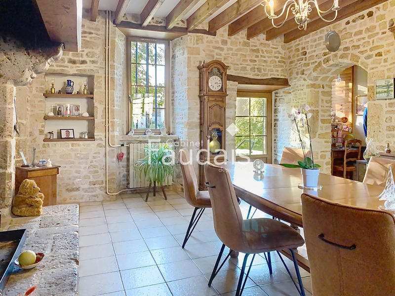 Maison de village - 186 m² - 7 pièces
