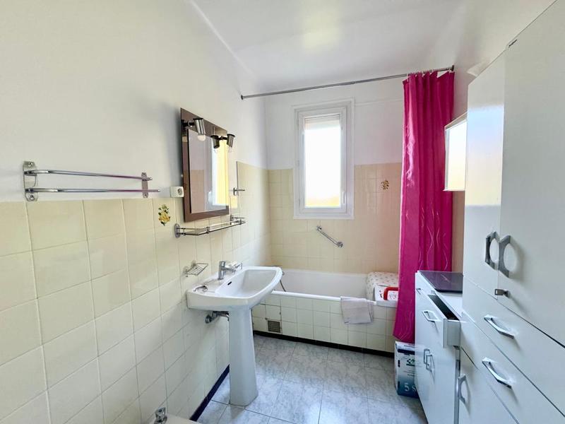 Appartement - 85 m² - 4 pièces