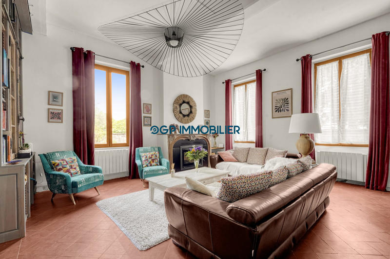 Maison - 500 m² - 16 pièces