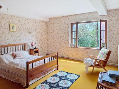 Maison - 163 m² - 8 pièces