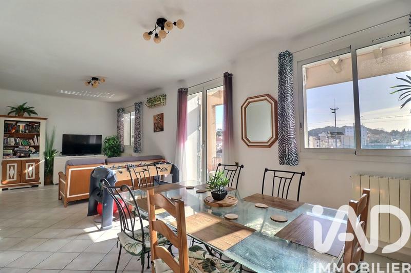 Appartement - 95 m² - 4 pièces