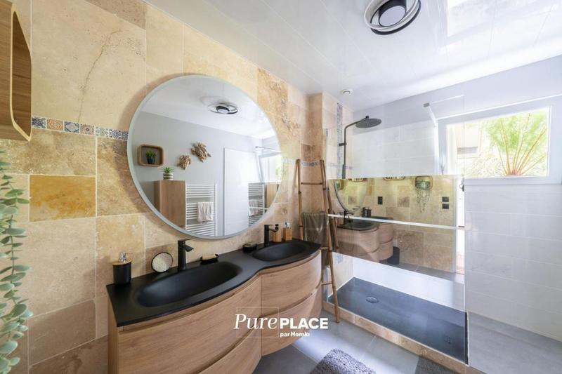 Maison - 170 m² - 7 pièces