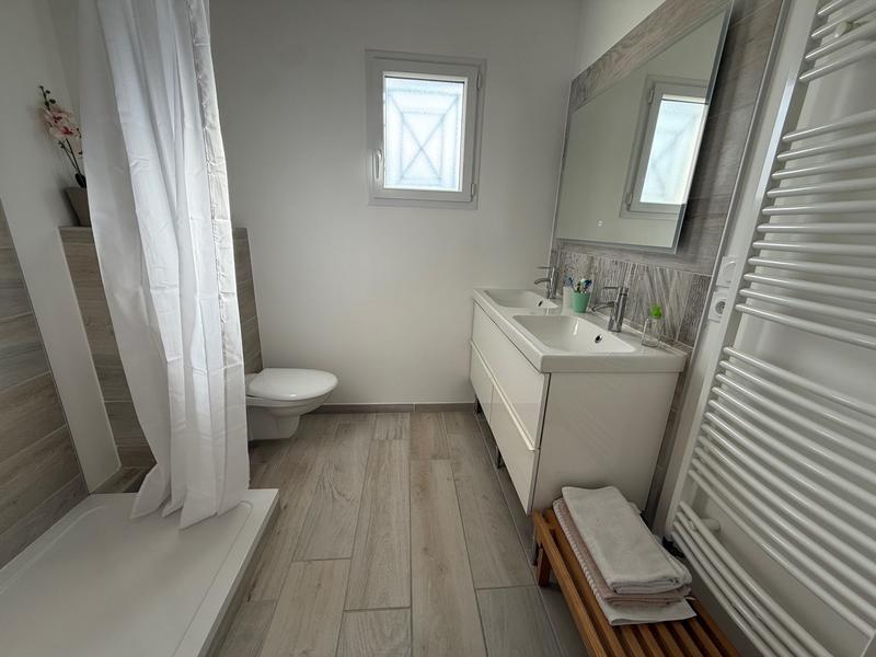 Maison contemporaine - 121 m² - 6 pièces