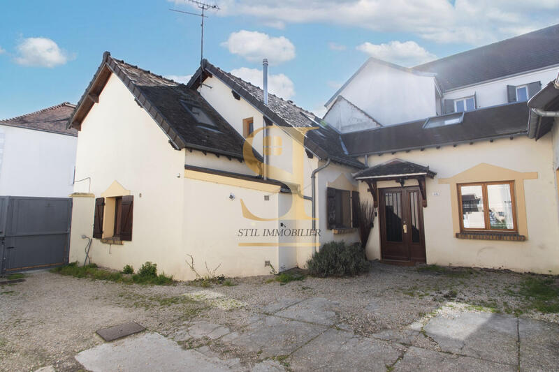 Maison - 140 m² - 7 pièces