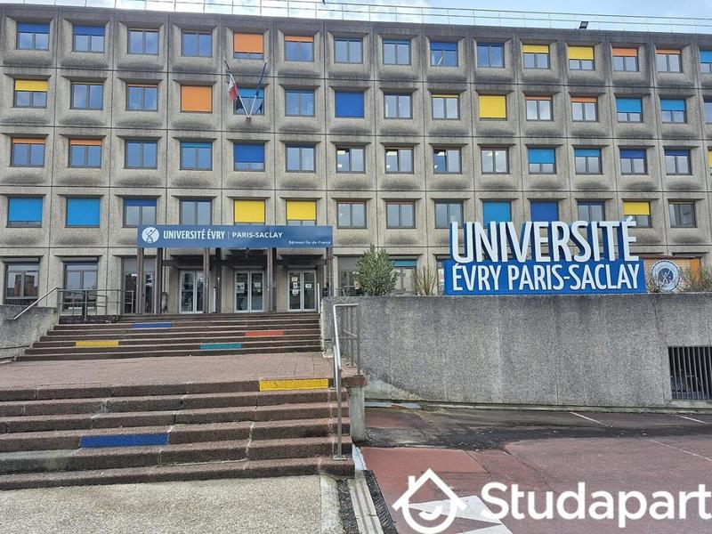 Chambre - 9 m² - 1 pièce