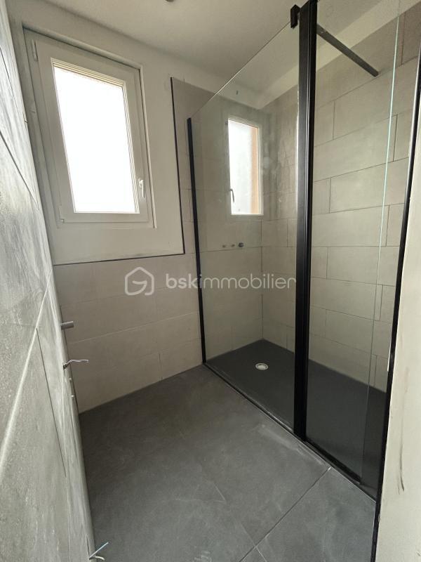 Maison traditionnelle - 65 m² - 4 pièces