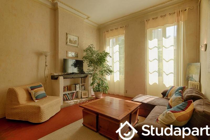 Chambre - 12 m² - 1 pièce