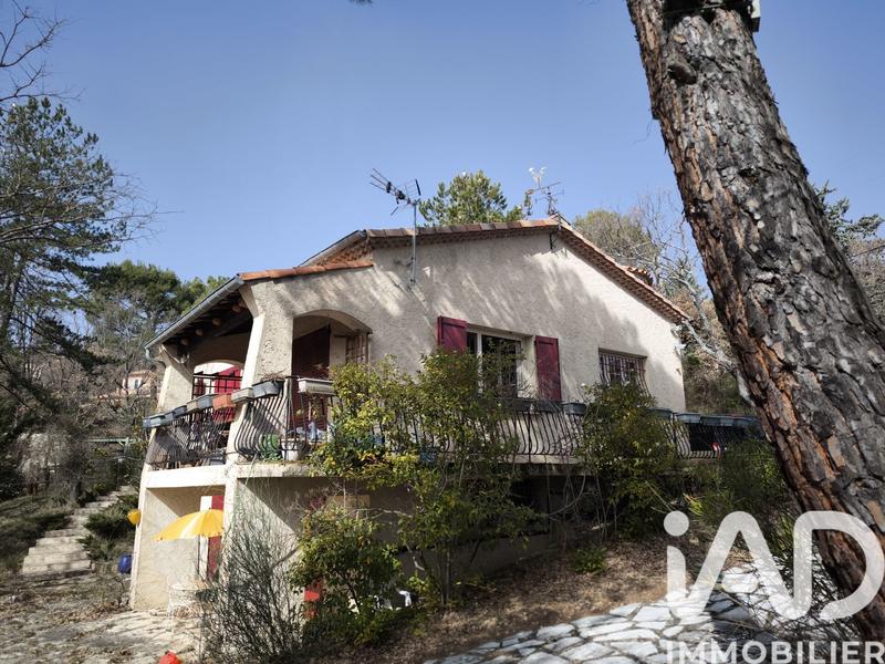 Maison - 123 m² - 5 pièces