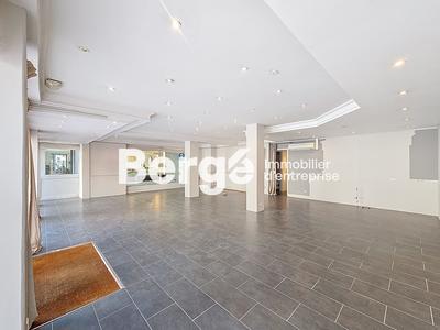 Local commercial - 82 m²