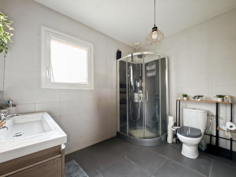 Maison - 143 m² - 5 pièces