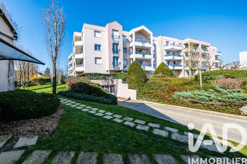 Appartement - 90 m² - 3 pièces