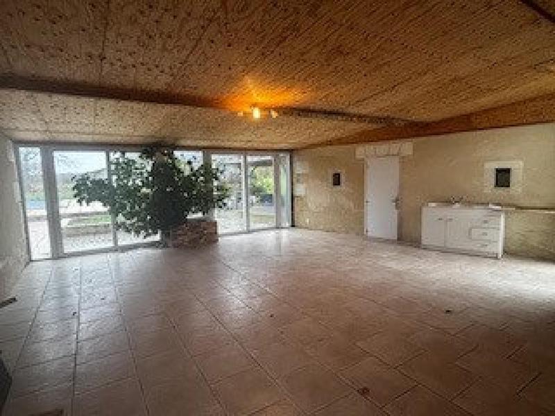Maison - 317 m² - 10 pièces
