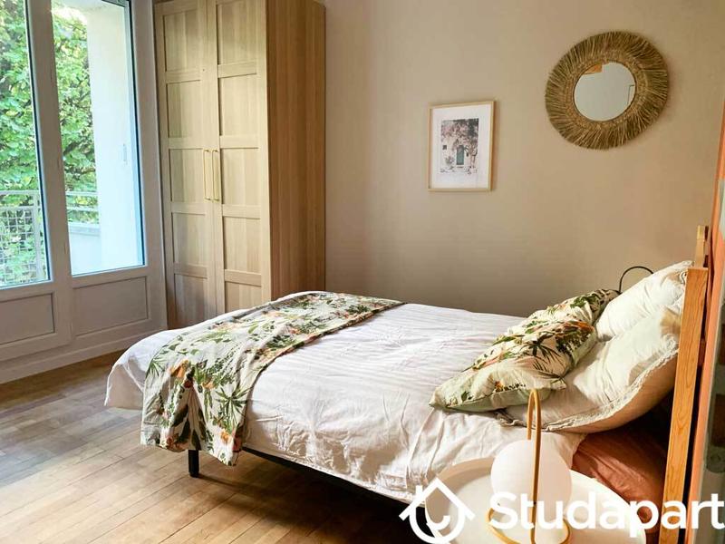 Chambre - 14 m² - 1 pièce