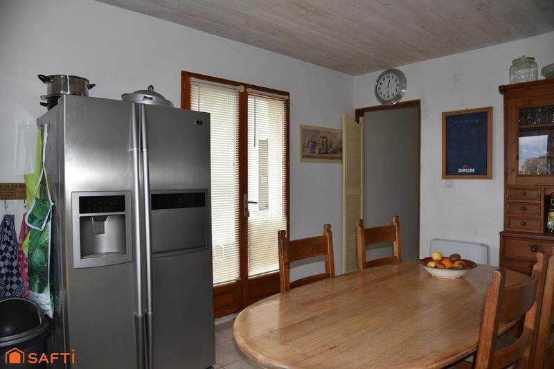 Maison - 240 m² - 8 pièces