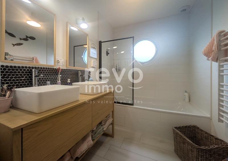 Maison - 118 m² - 4 pièces