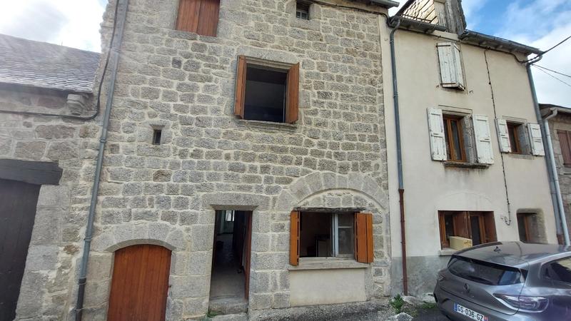 Maison de village - 104 m² - 6 pièces