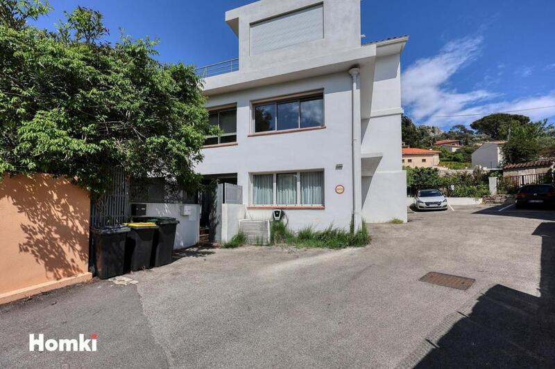 Appartement - 97 m² - 4 pièces