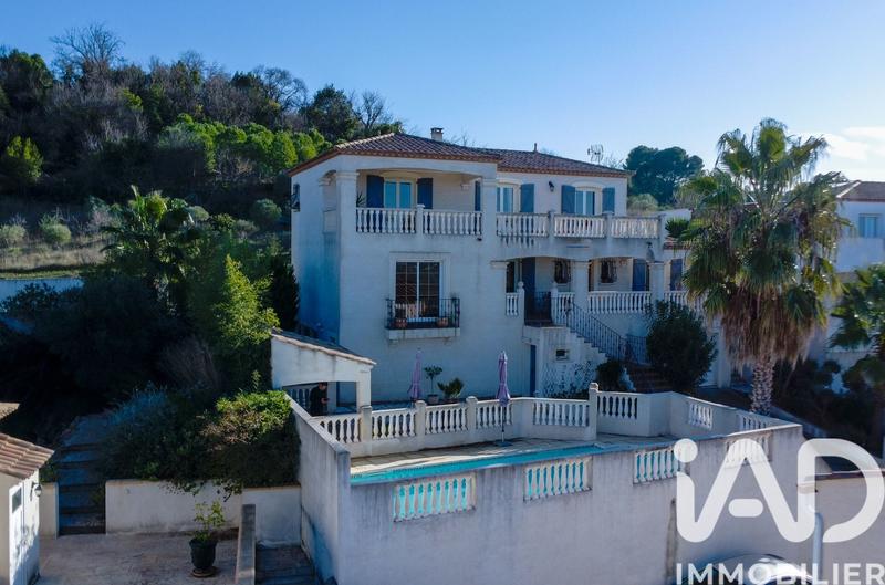 Maison - 200 m² - 6 pièces