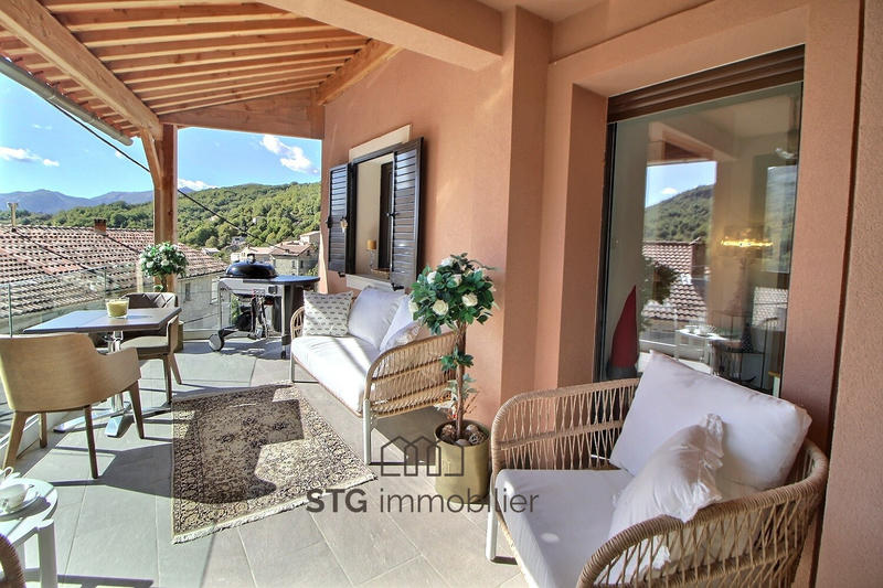 Maison - 185 m² - 5 pièces