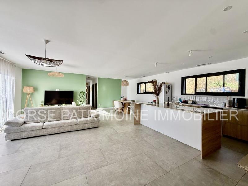 Villa - 130 m² - 6 pièces