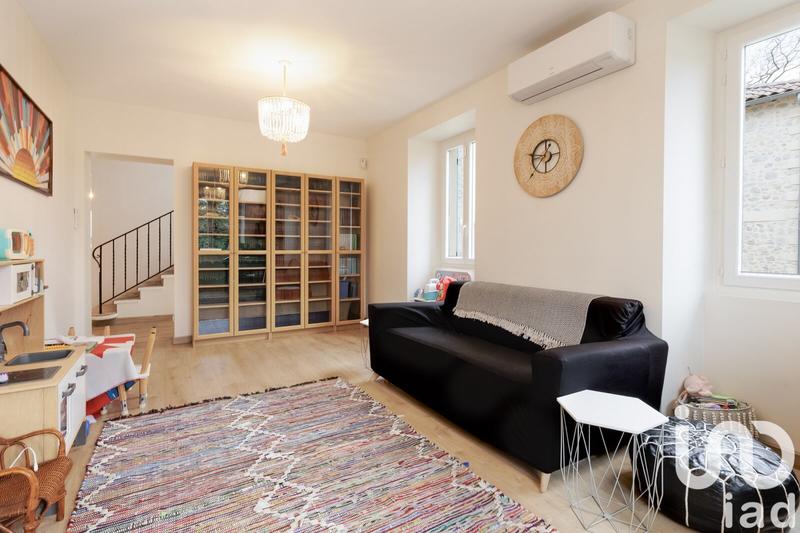 Maison - 323 m² - 9 pièces