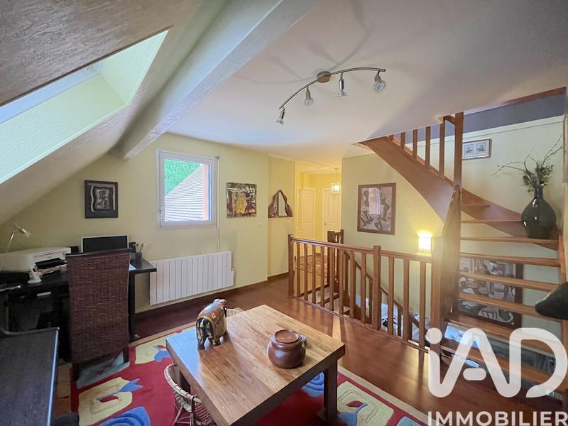 Maison - 196 m² - 7 pièces