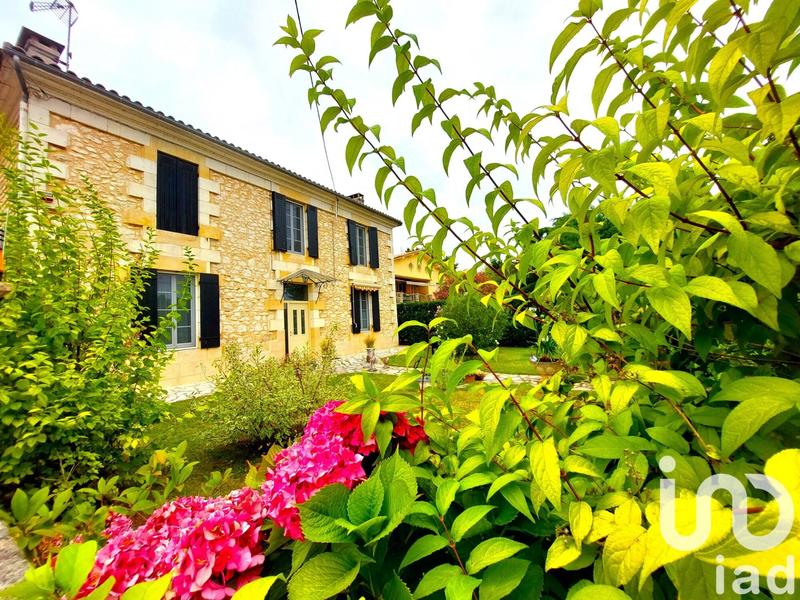 Maison - 208 m² - 7 pièces