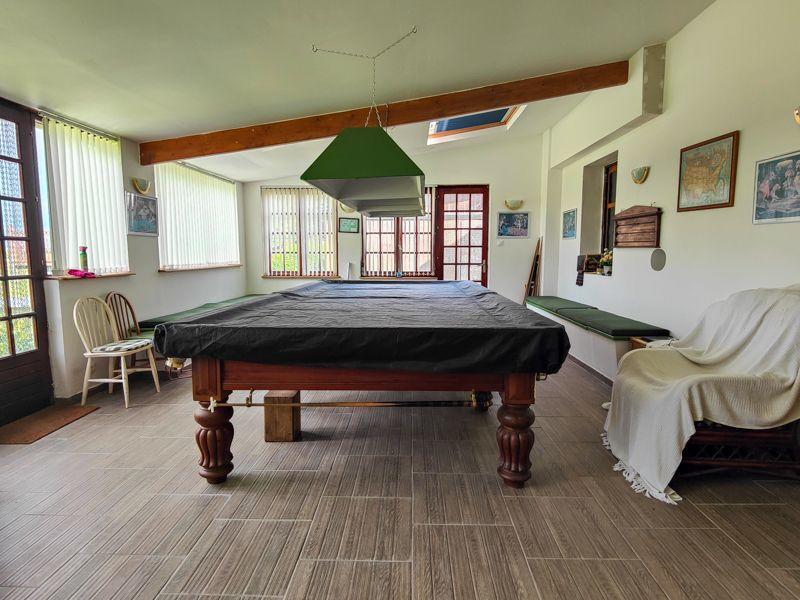 Maison - 308 m² - 13 pièces