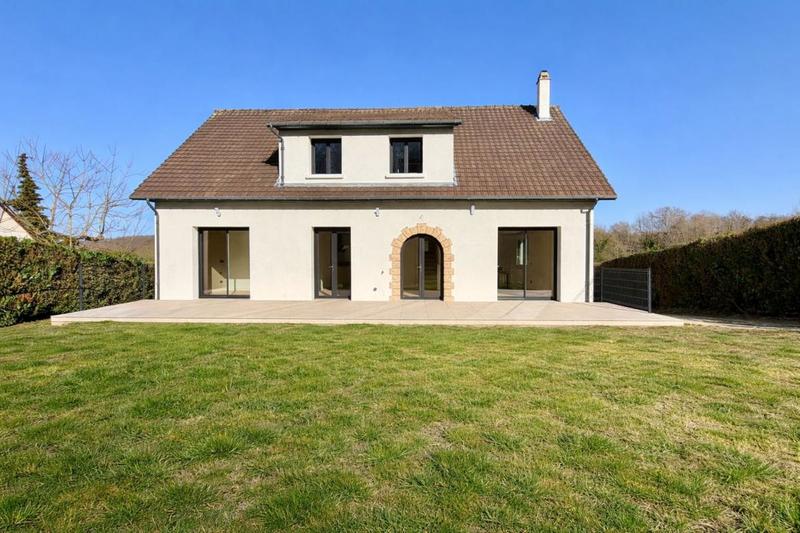 Maison - 190 m² - 9 pièces