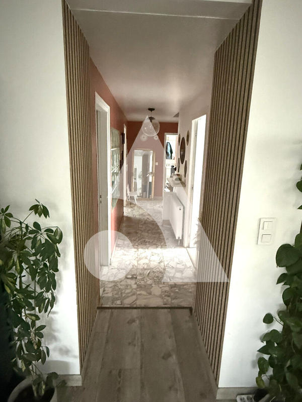 Maison - 185 m² - 6 pièces