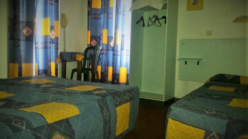 Fonds de commerce - 1 400 m²