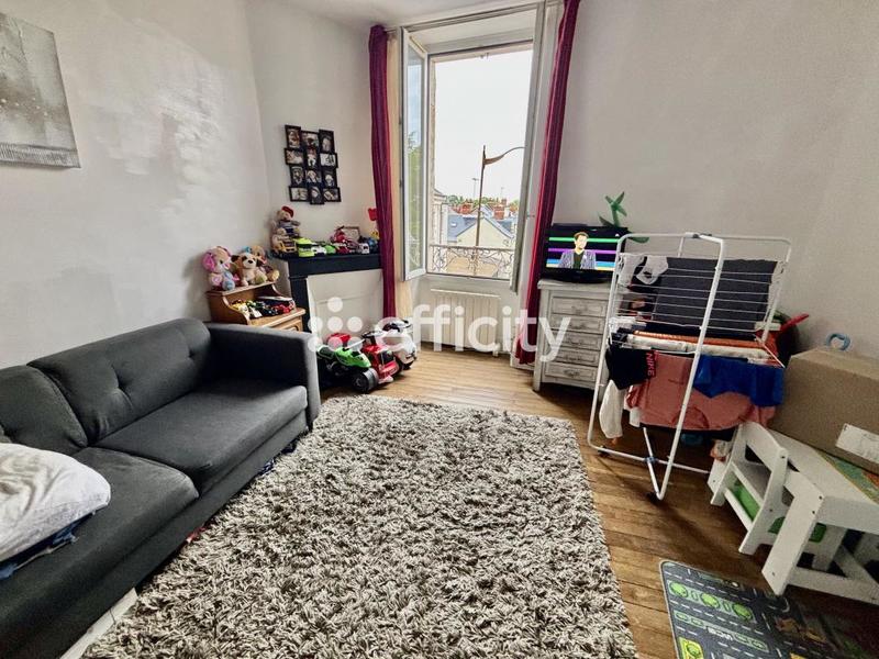 Immeuble - 136 m² - 6 pièces