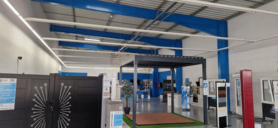 Local commercial - 309 m² - 1 pièce