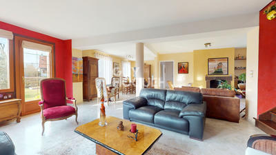 Maison - 168 m² - 7 pièces