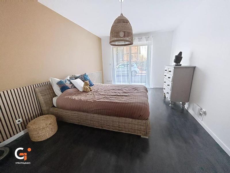 Maison - 215 m² - 7 pièces