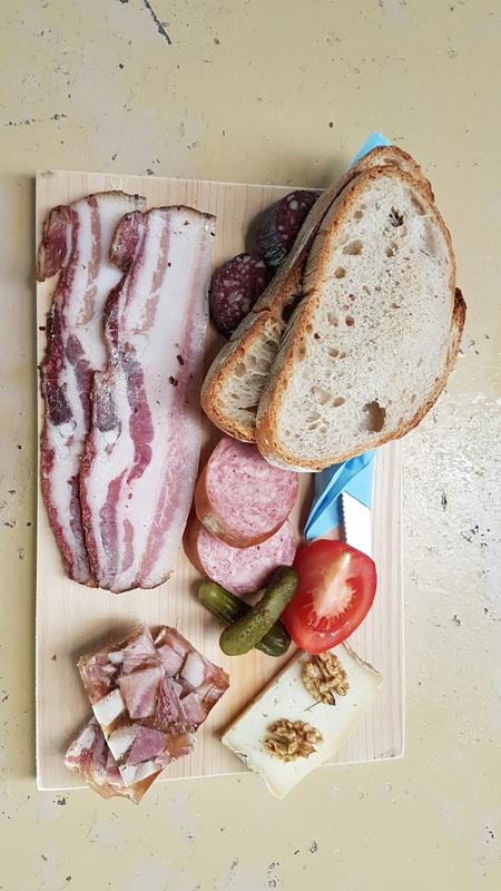 Pêche, vin nouveau et marché des producteurs locaux