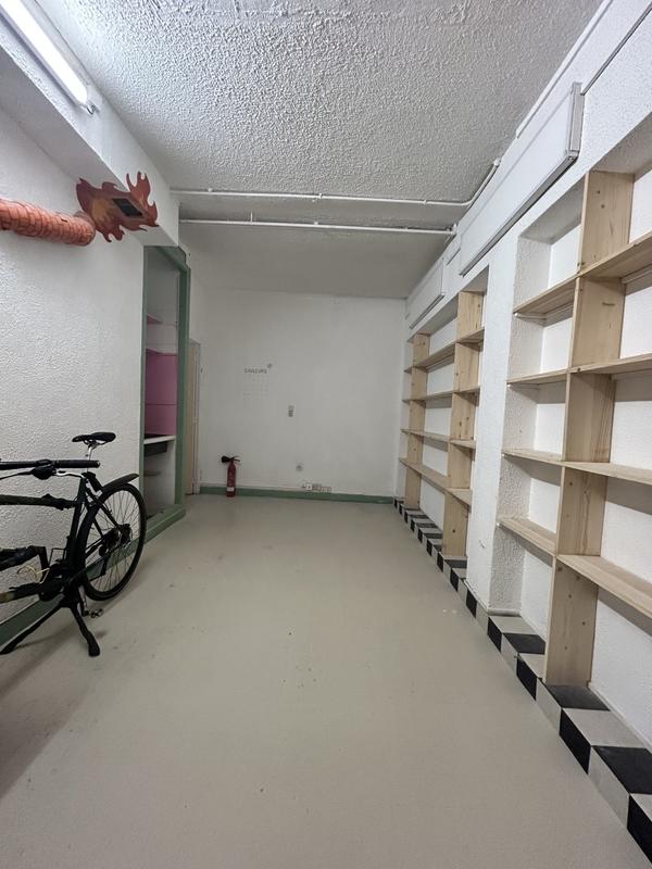 Bureau - 83 m² - 4 pièces