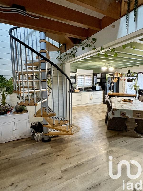 Maison - 115 m² - 4 pièces