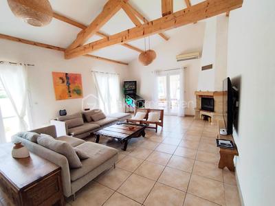 Villa - 219 m² - 8 pièces