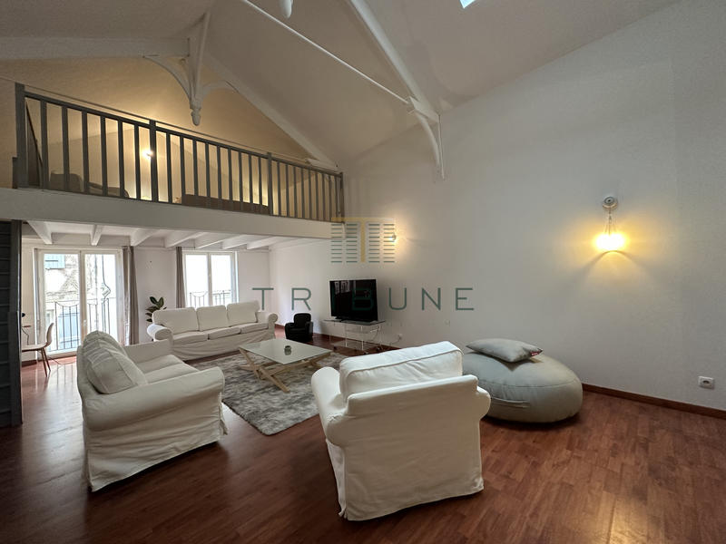 Appartement - 150 m² - 4 pièces