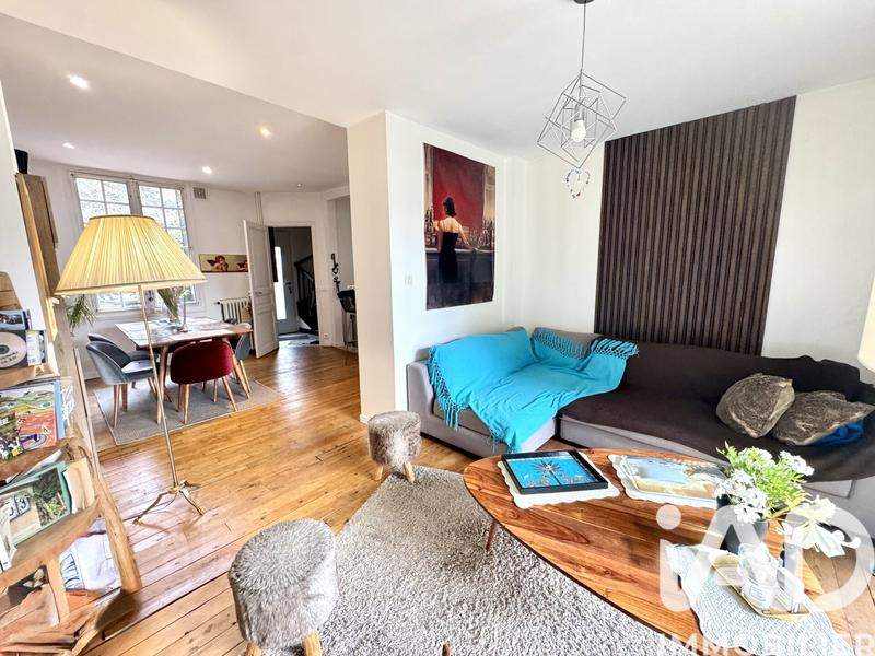 Maison - 94 m² - 5 pièces