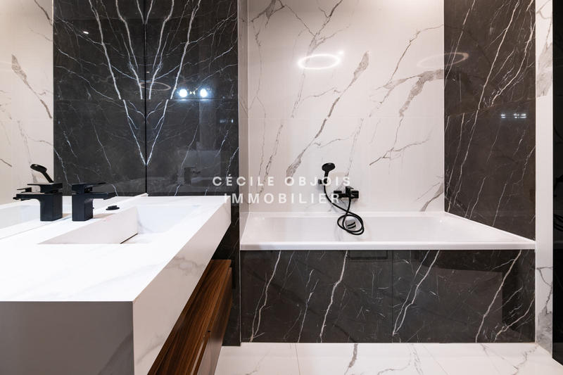 Appartement - 83 m² - 4 pièces