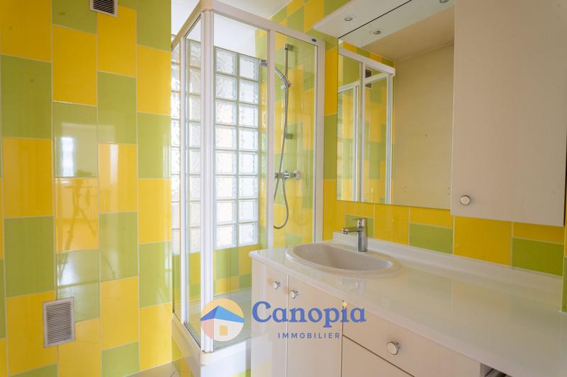 Appartement - 75 m² - 4 pièces