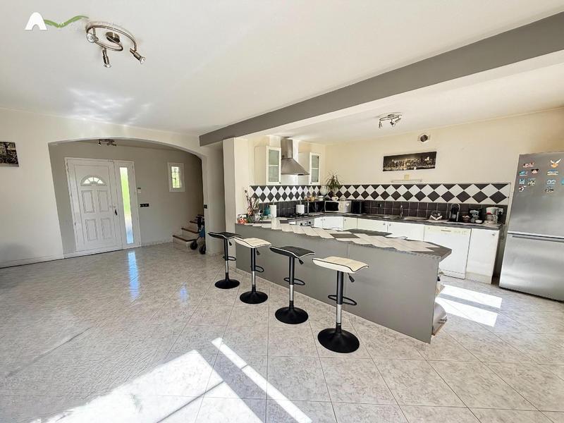 Villa - 169 m² - 5 pièces