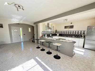 Villa - 169 m² - 5 pièces