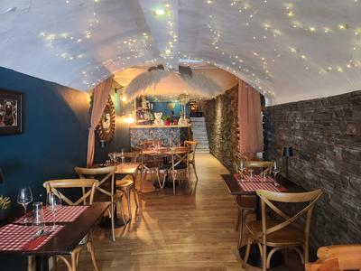 Local commercial - 114 m² - 5 pièces